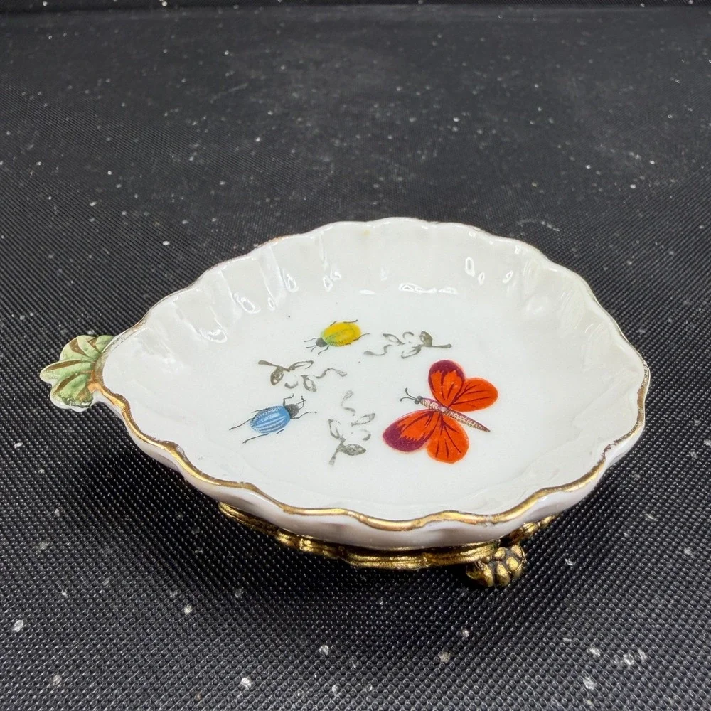 Vintage Porcelain Butterfly Beetle Trinket Dish Scalloped Brass Filigree Base‎